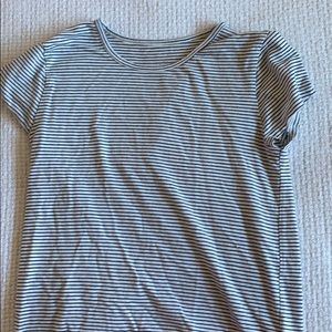 Black and white striped t-shirt🖤